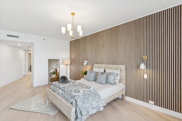 680 N Lake Shore Drive 604, Chicago, IL 60611