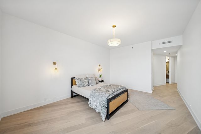 680 N Lake Shore Drive 604, Chicago, IL 60611