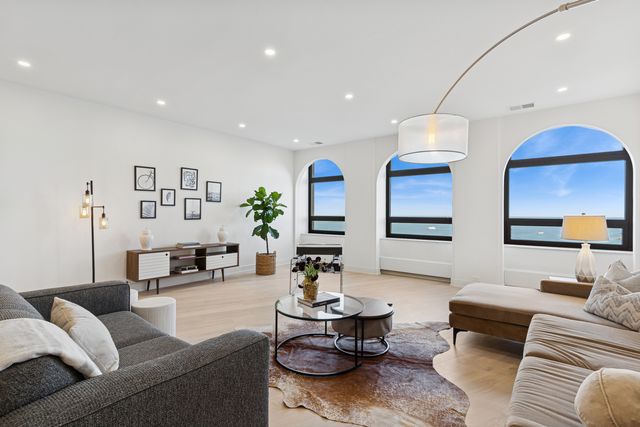 680 N Lake Shore Drive 604, Chicago, IL 60611