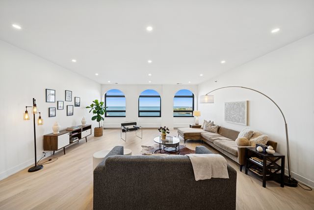 680 N Lake Shore Drive 604, Chicago, IL 60611