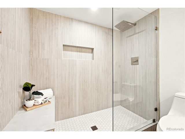 2941 Ivanhoe St, Denver, CO 80207