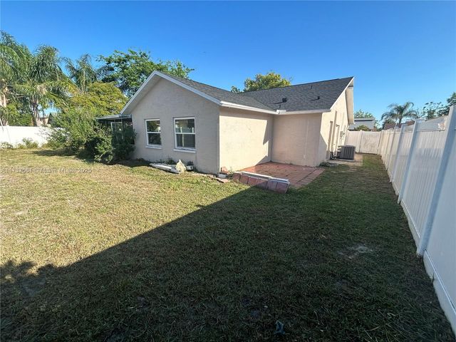 7403 Foxbloom Dr, New Port Richey, FL 34668