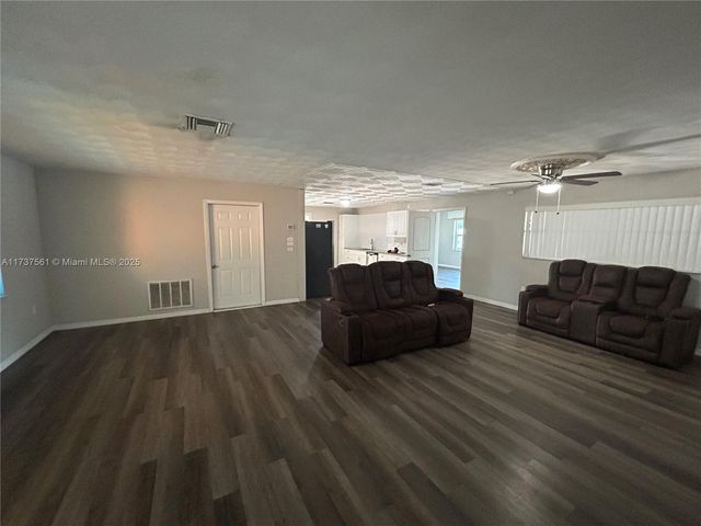 7403 Foxbloom Dr, New Port Richey, FL 34668