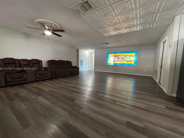 7403 Foxbloom Dr, New Port Richey, FL 34668