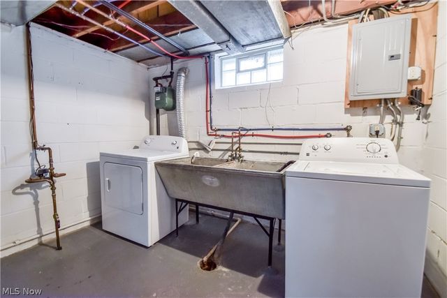171 E 212th Street, Euclid, OH 44123