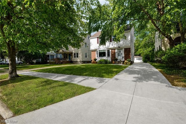 171 E 212th Street, Euclid, OH 44123