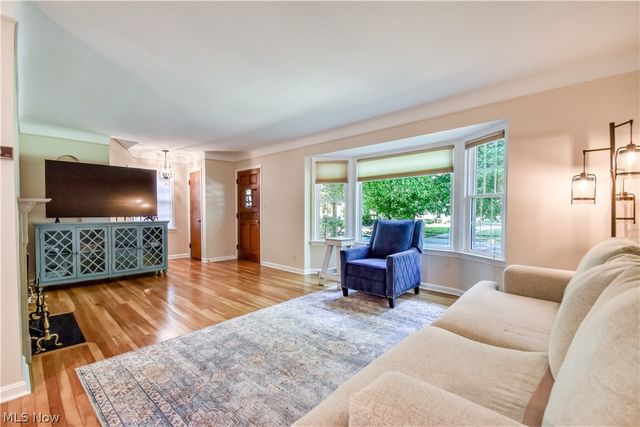 171 E 212th Street, Euclid, OH 44123