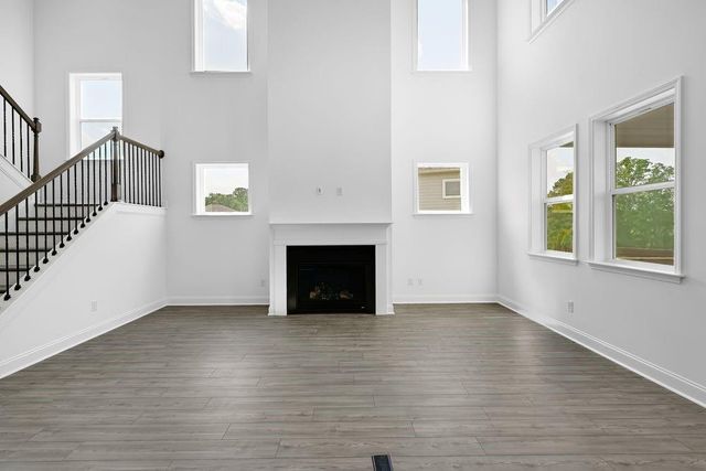 8690 Stratford Oaks Avenue, Ball Ground, GA 30107