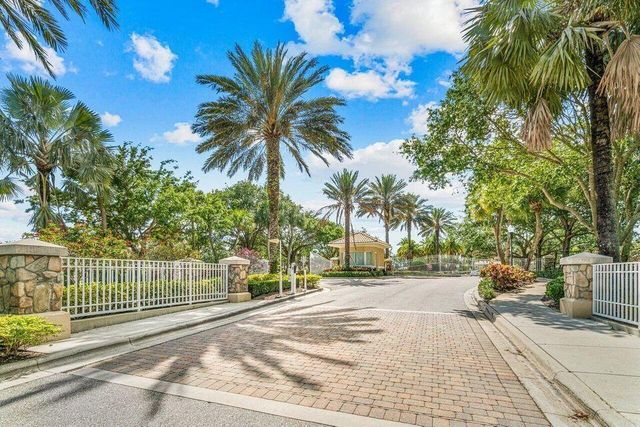 4506 Illicium Drive, Palm Beach Gardens, FL 33418