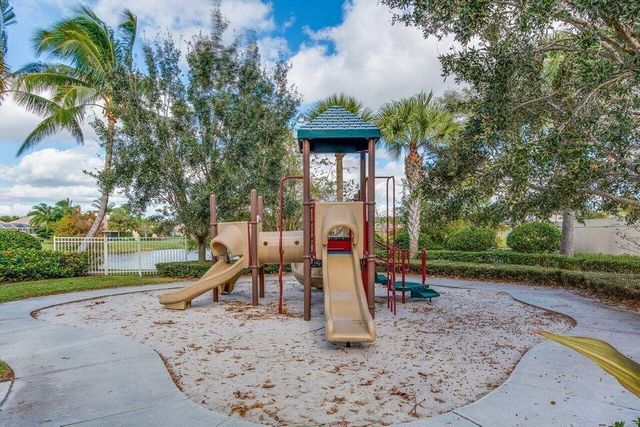 4506 Illicium Drive, Palm Beach Gardens, FL 33418