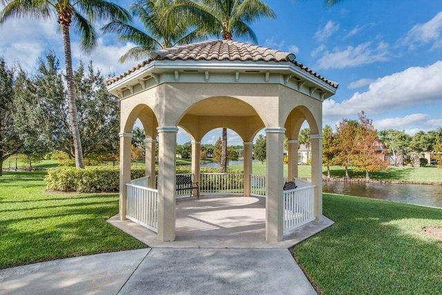 4506 Illicium Drive, Palm Beach Gardens, FL 33418