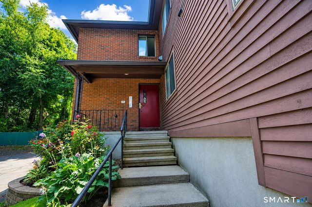 27 Harrison Street 11, Meriden, CT 06450