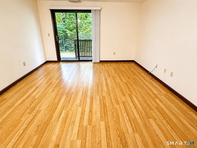 27 Harrison Street 11, Meriden, CT 06450