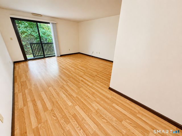 27 Harrison Street 11, Meriden, CT 06450