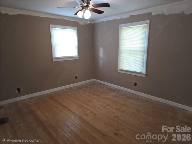 1108 2nd Street SE, Conover, NC 28613