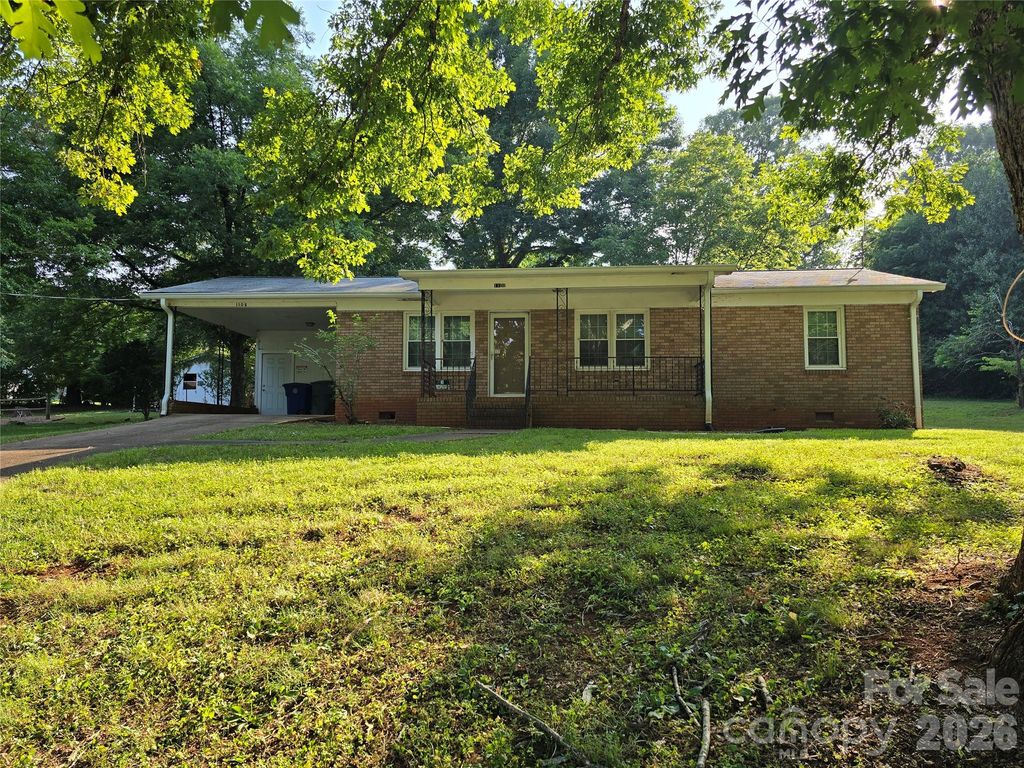 1108 2nd Street SE, Conover, NC 28613