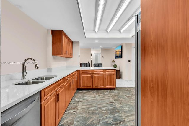 411 Wilma Circle, Riviera Beach, FL 33404