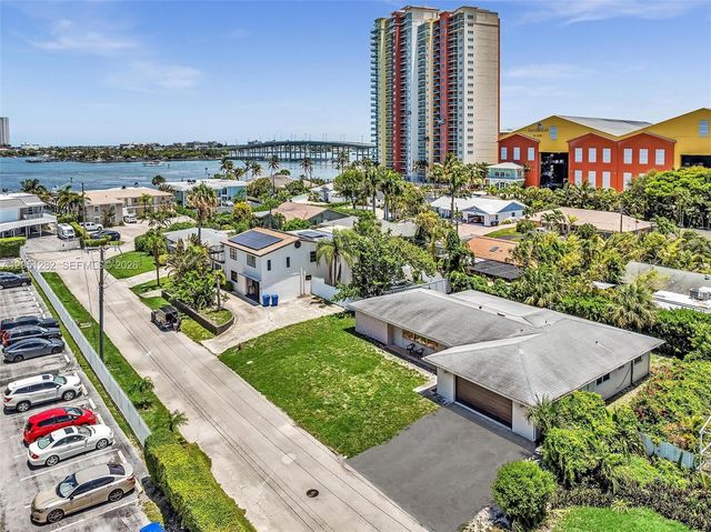 411 Wilma Circle, Riviera Beach, FL 33404