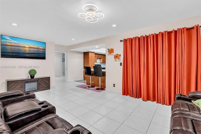 411 Wilma Circle, Riviera Beach, FL 33404