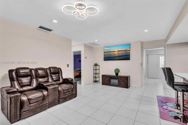 411 Wilma Circle, Riviera Beach, FL 33404