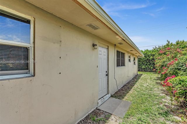 411 Wilma Circle, Riviera Beach, FL 33404