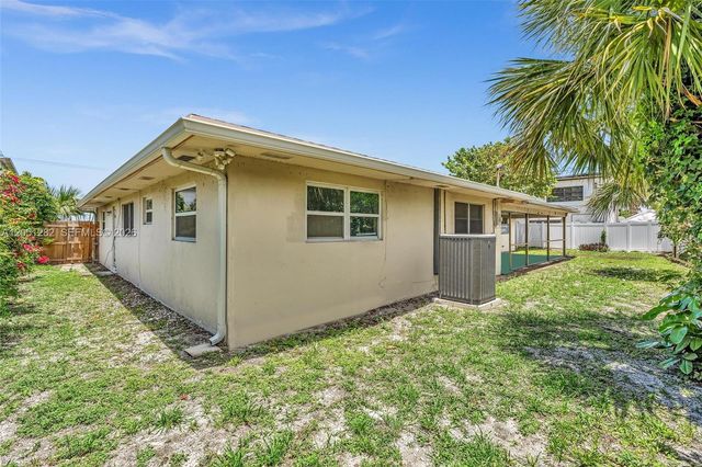 411 Wilma Circle, Riviera Beach, FL 33404