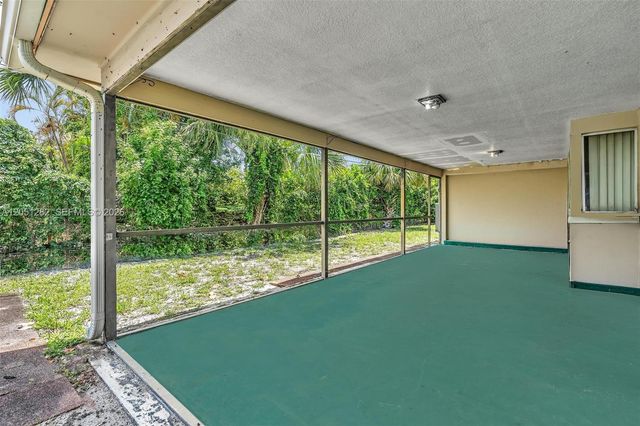 411 Wilma Circle, Riviera Beach, FL 33404