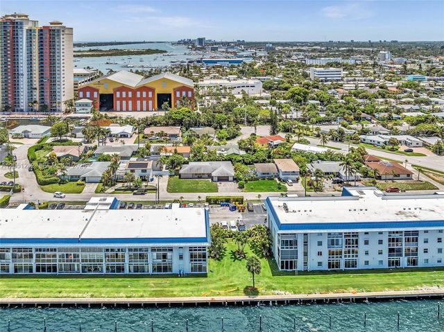 411 Wilma Circle, Riviera Beach, FL 33404