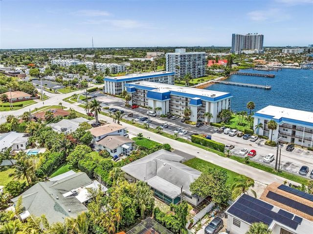 411 Wilma Circle, Riviera Beach, FL 33404