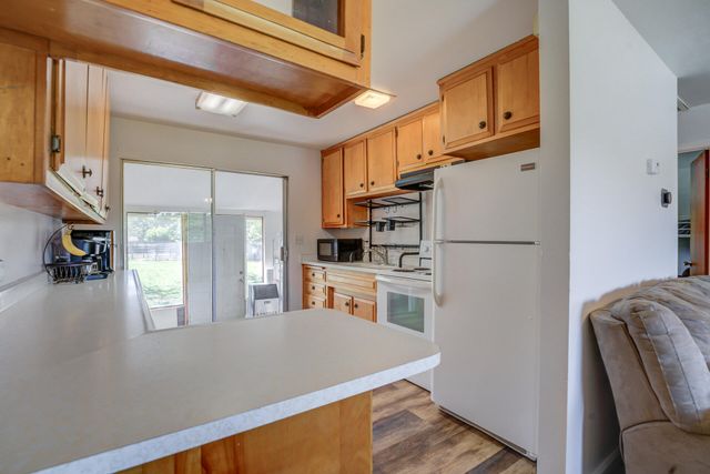 19915 Gas Point Road, Cottonwood, CA 96022