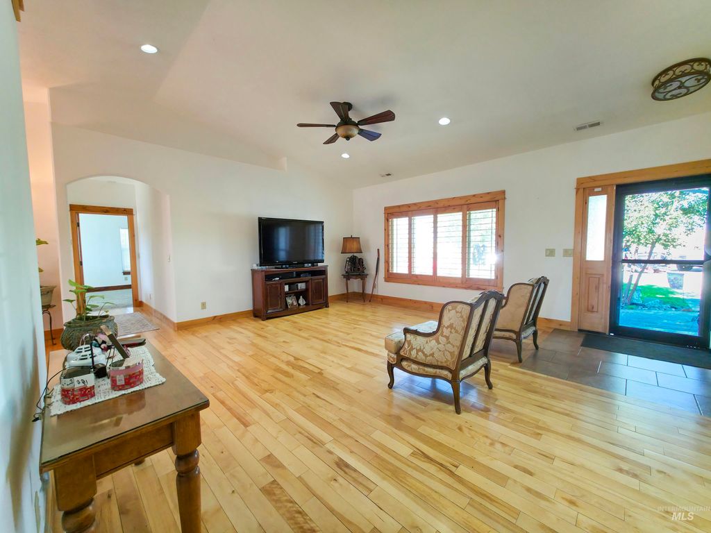 4010 Elmore Rd, Parma, ID 83660 photo 7