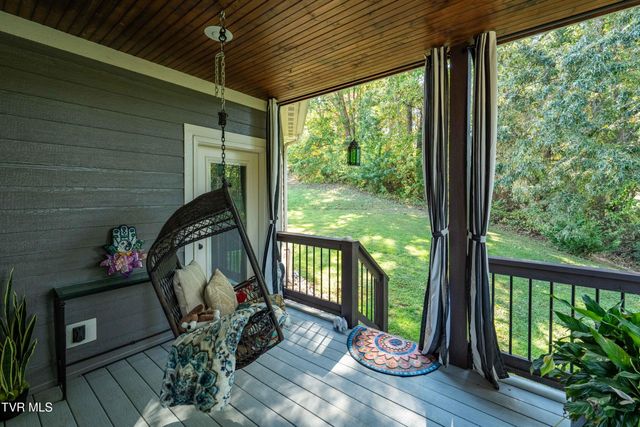 195 Creek Side Court, Bristol, TN 37620
