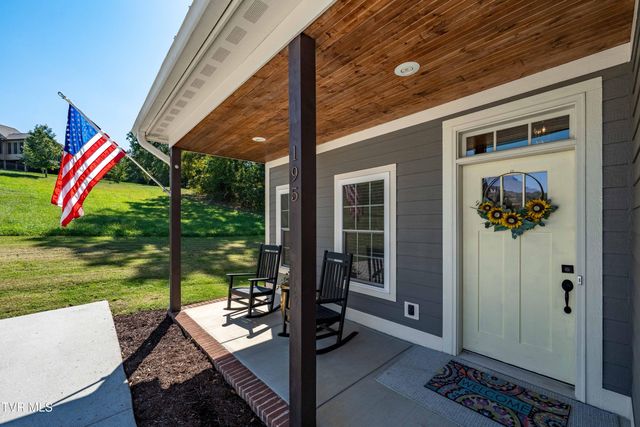 195 Creek Side Court, Bristol, TN 37620