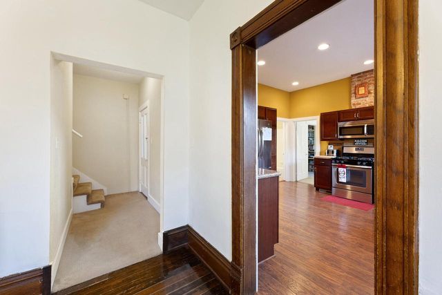 1406 Charles STREET, La Crosse, WI 54603