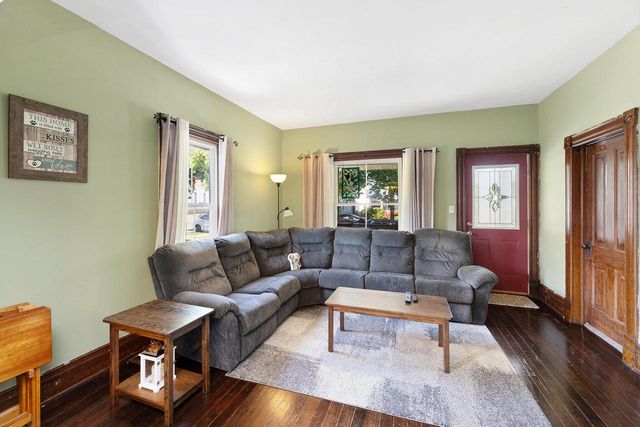 1406 Charles STREET, La Crosse, WI 54603