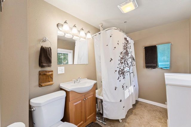 1406 Charles STREET, La Crosse, WI 54603