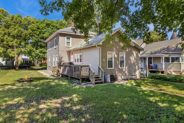 1406 Charles STREET, La Crosse, WI 54603