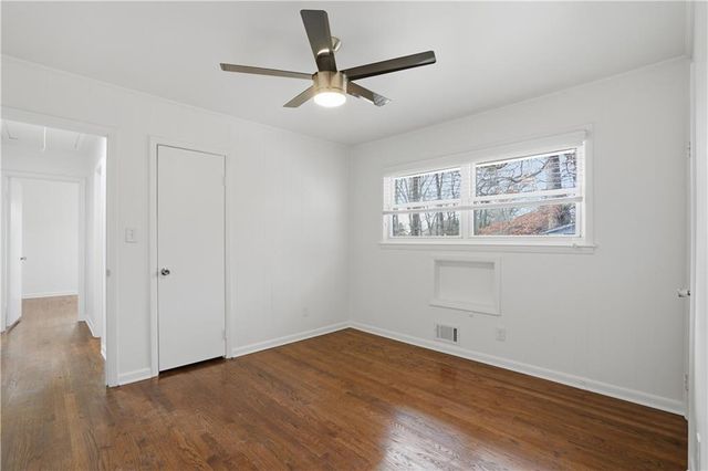 2467 Elmwood SE Circle, Smyrna, GA 30339