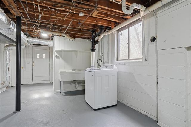 2467 Elmwood SE Circle, Smyrna, GA 30339