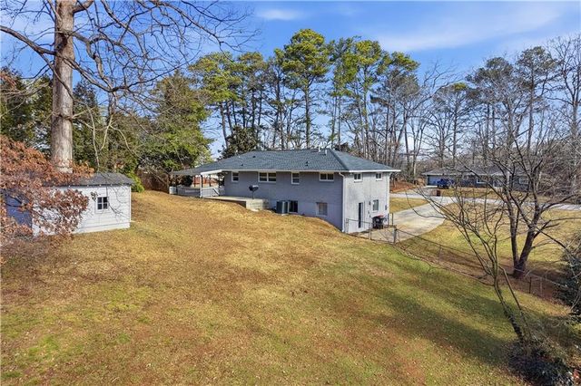 2467 Elmwood SE Circle, Smyrna, GA 30339