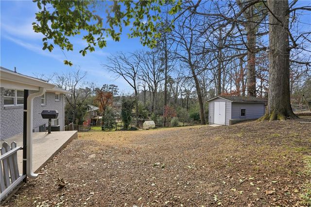 2467 Elmwood SE Circle, Smyrna, GA 30339