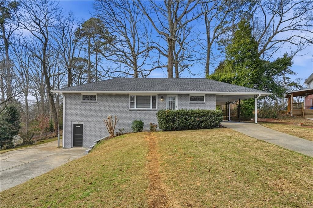 2467 Elmwood SE Circle, Smyrna, GA 30339