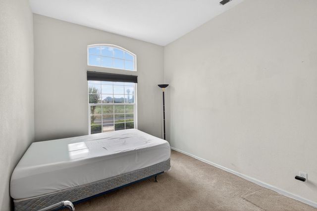 9042 Warmsprings St, Elk Grove, CA 95758