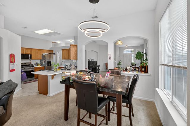 9042 Warmsprings St, Elk Grove, CA 95758