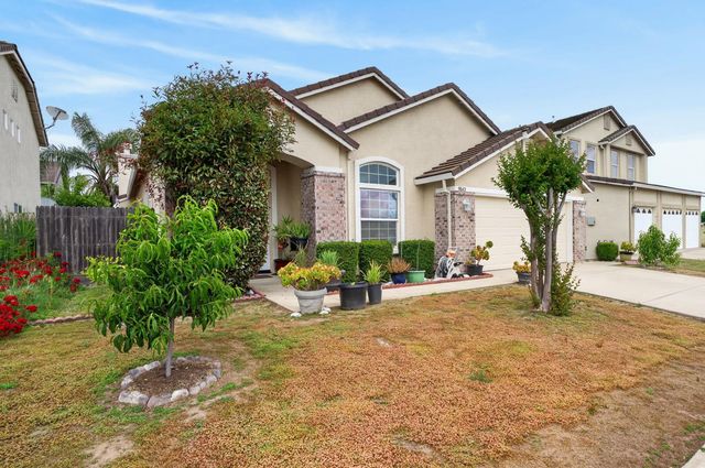 9042 Warmsprings St, Elk Grove, CA 95758