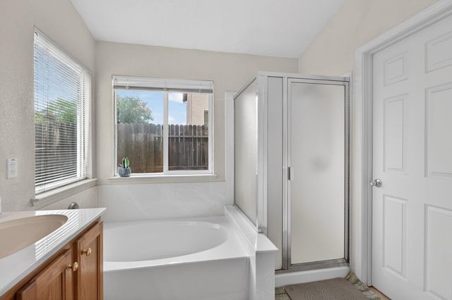9042 Warmsprings St, Elk Grove, CA 95758