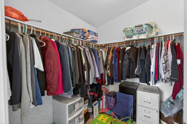 9042 Warmsprings St, Elk Grove, CA 95758