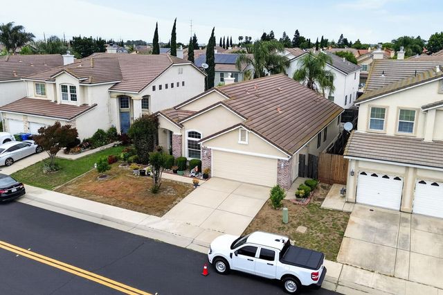 9042 Warmsprings St, Elk Grove, CA 95758