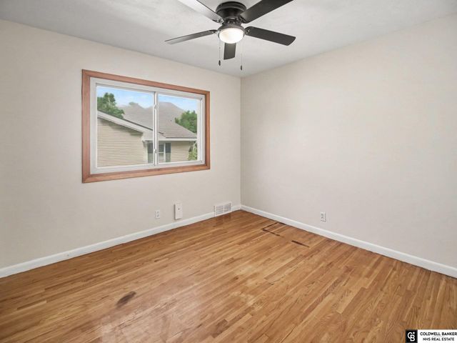 7839 Grover Street, Omaha, NE 68124