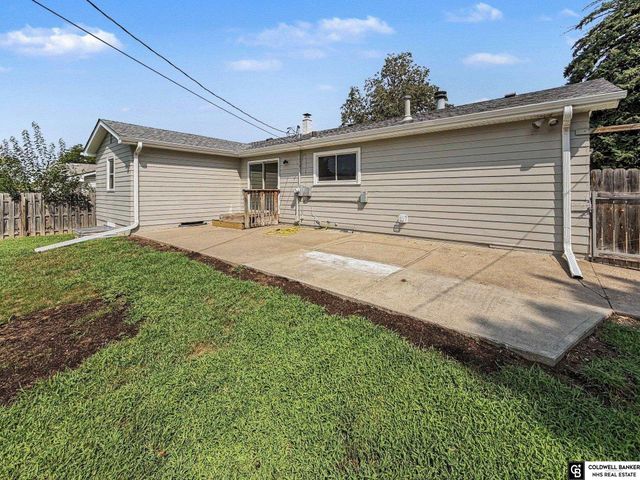 7839 Grover Street, Omaha, NE 68124